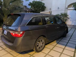 سياره هوندا  اوديسي