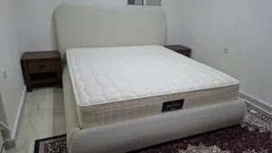 سرير كامل للبيع بدواعي السفر