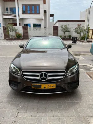 FOR SALE - MERCEDES-BENZ E300 AMG - 2018 - VERY LOW MILEAGE - GCC SPECS MAINTAINED BY DEALERSHIP