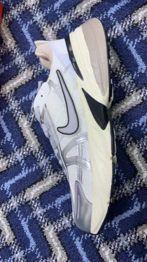 حذاء nike جديد