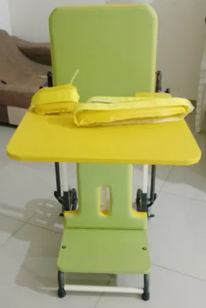 لوح وقوف .يستعمل لعلاج المعاقين.جديد مع دواليب