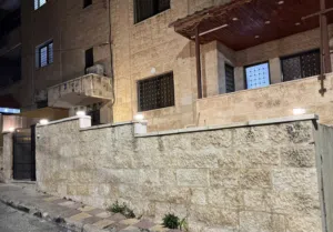 شقة للبيع طابق ارضي