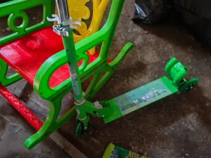 سكوتر أطفال وكرسي هزاز اطفال