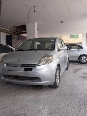 دايهاتسو سيريون موديل 2005 جير عادي بحاله ممتازه