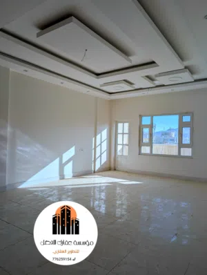 255 m2 5 Bedrooms Apartments for Sale in Sana'a Bayt Baws
