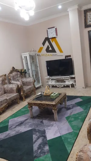 شقة للايجار حي صنعاء طابق اول مؤثثة بالكامل