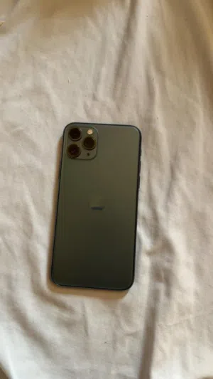 Apple iPhone 11 256 GB in Al Sharqiya