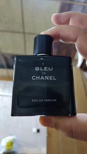 عطر بلو دي شانيل 50 مل مستخدم رشات اقرو الوصف
