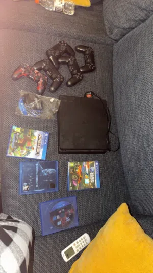 PS4 pro slim