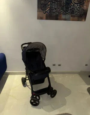 عربية اطفال مع كرسي عربية