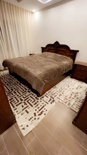 غرفة نوم ماستر كلاسيكية للبيع