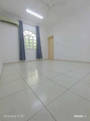 170 m2 1 Bedroom Apartments for Rent in Muscat Ghubrah