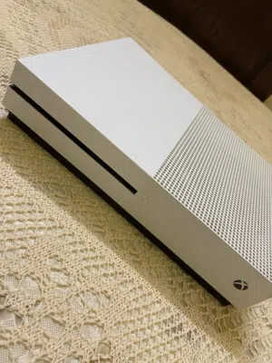 X Box one S Like new