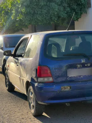 هوندا لوقو
