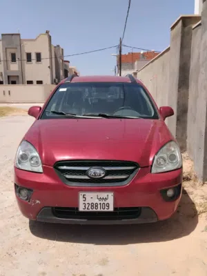 Used Kia Carens in Tripoli