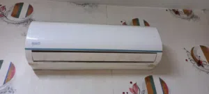 مكيف سبلت مستعمل للبيع وبسعر ممتاز