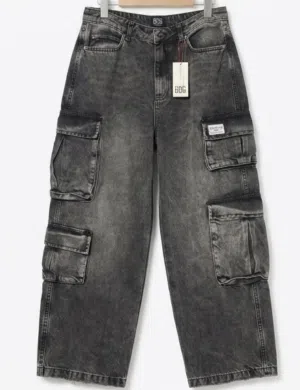 BDG Urban Outfitters baggy cargo jeans