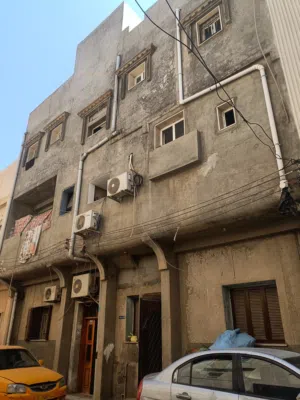 145 m2 More than 6 bedrooms Townhouse for Sale in Tripoli Abu Saleem