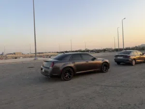 Used Chrysler 300 in Farwaniya