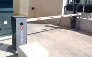 بوابة مرور سيارات امنية ذكية بوابه دخول و خروج سيارات مواقف و قبو للمنشأت و الشركات