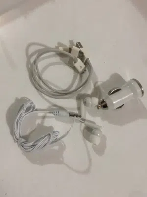 شاحن سيارة + سماعات + كيبل شحن  كلشي تحتاجه بالسيارة أو الطلعات  شاحن سيارة سريع  سماعات صوت توصيل 5