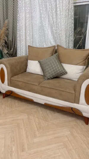 قنفات عشر مقاعد للبيع مستعمل نظيفات لون عسلي على بيج