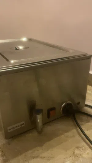 ماكينه تذويب شوكولاته