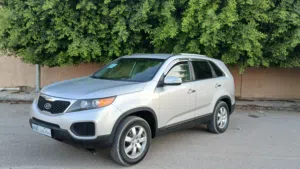 Used Kia Sorento in Tripoli