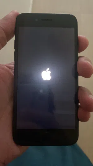 Apple iPhone 7 32 GB in Al Batinah
