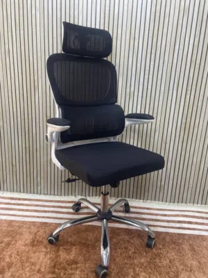 كرسي الاحلام كرسي من افخم الكراسي بالمملكة مزيج بين الابيض والاسود يعطي مكتبك منظر جميل وبسعر مناسب