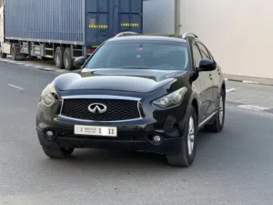 انفنتي QX70 2016 بحالة ممتازة بحالة الوكالة