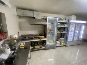 محل كبير للايجار