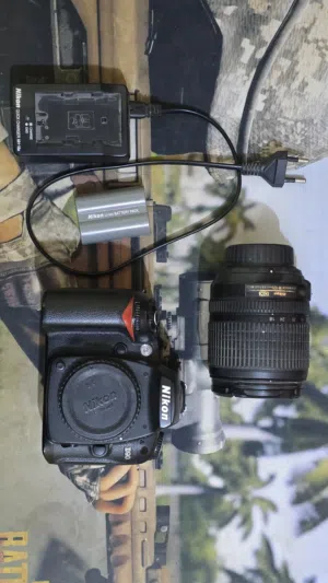 كاميرا Nikon D90 نظيفة