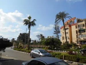 شقة للايجار يومي او شهري فى المعمورة الشاطئ