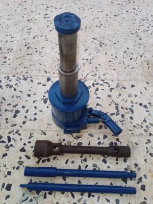 للبيع رافعة هيدروليكية (كريك)  10 طن من نوع "قارورة" (Bottle Jack)  برازيلية أصلية