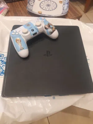 Playstation 4 slim 1T 120بسعر مغري جدا