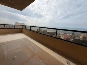 3 Bedrooms . 3 Bathrooms . 250 m20