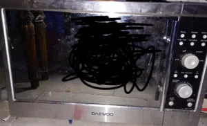 BRAND:DAEWOO MODEL:Koc-154v MICROWAVE INPUT POWER:1550W MICROWAVE ENERGY OUTPUT:950W
