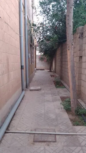1600 m2 More than 6 bedrooms Villa for Sale in Sana'a Asbahi