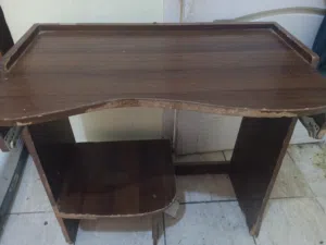 مكاتب لقطة للبيع.