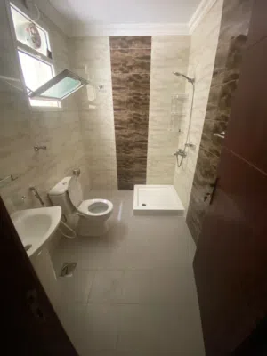 شقه في المره
