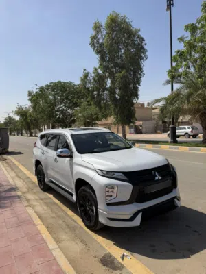 Used Mitsubishi Pajero in Najaf