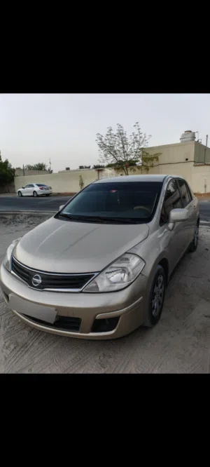 Nissan tiida 2011
