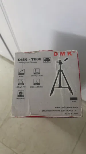حامل كاميرا ثلاثي
