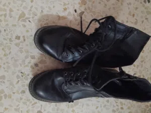 موجود شروات احذيه مستعمل عدد 100 جوز مشكله ستاتي وبناتي
