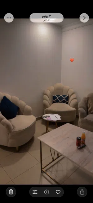 طقم كنب مع الطاوله كامل