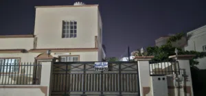 بيت للبيع في بركاء حي العزة الثرامد