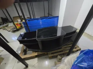 طاولة تلفزيون للبيع