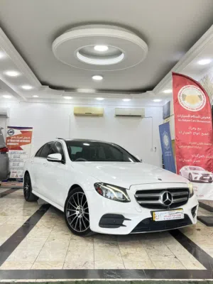 مرسيدس E 350 2020 وارد نظيف بحاله جيده