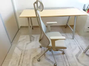 chair from ikea كرسي من ايكيا
